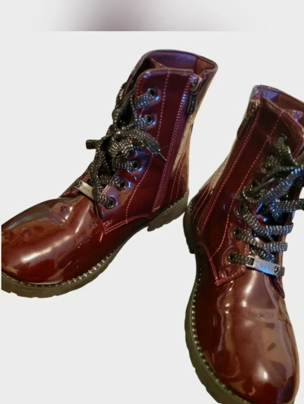 Combat Boots in Burgundy glossy patent leather sz.3 Little girl Tahari